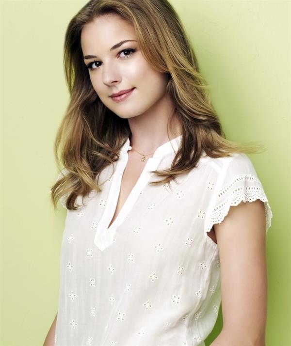 Emily VanCamp