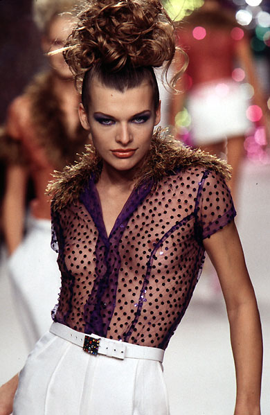 Milla Jovovich - breasts