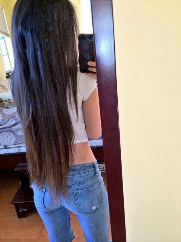 Angie Varona taking a selfie