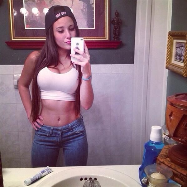 Angie Varona taking a selfie