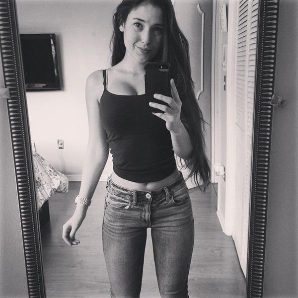 Angie Varona taking a selfie