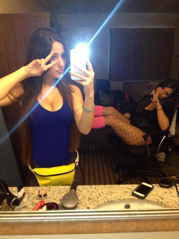 Angie Varona taking a selfie