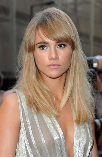 Suki Waterhouse