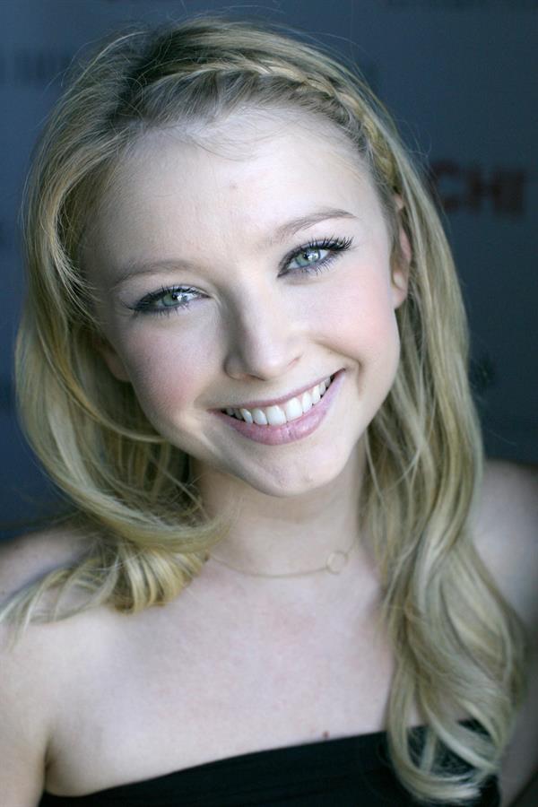 Elisabeth Harnois