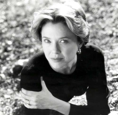Annette Bening