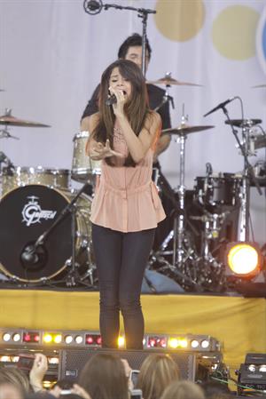 Selena Gomez performs at the Good Morning America GMA Summer Concert Series in New York City on June 17, 2011