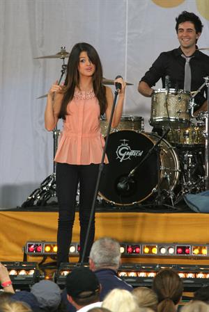 Selena Gomez performs at the Good Morning America GMA Summer Concert Series in New York City on June 17, 2011