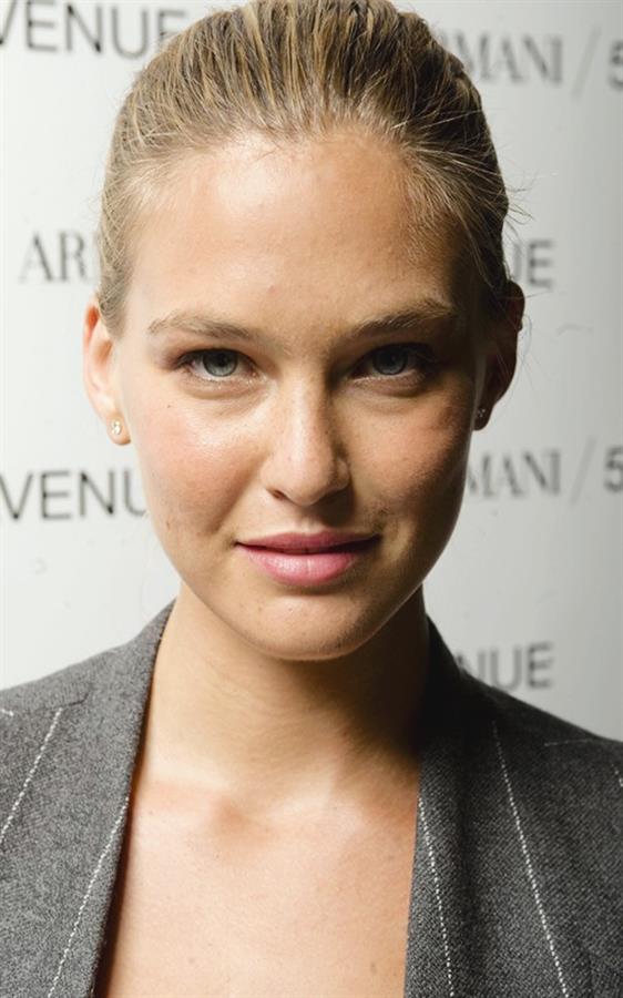 Bar Refaeli