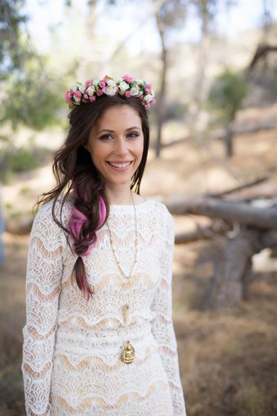 Amanda Crew