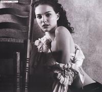Natalie Portman in lingerie