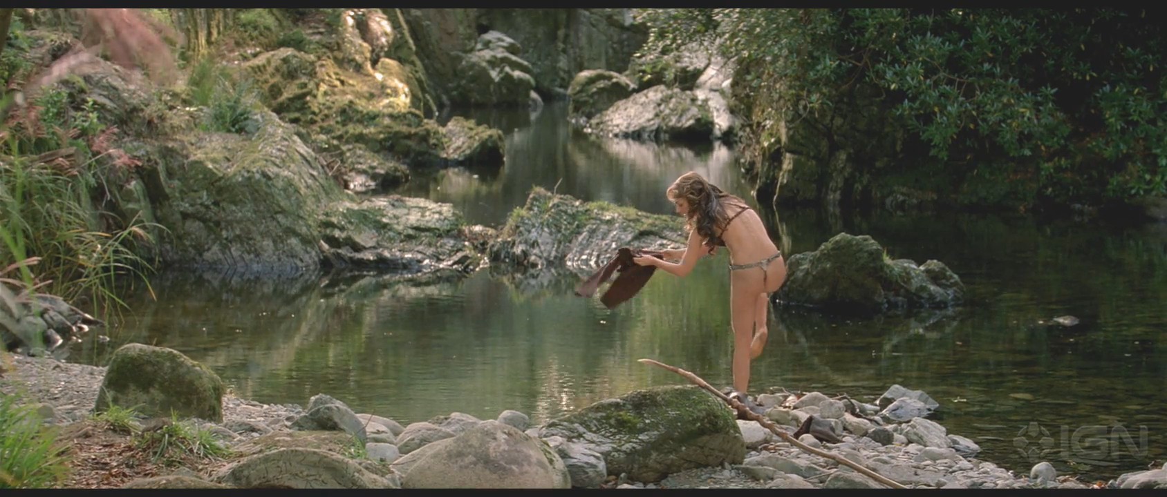 Natalie Portman in a bikini - ass