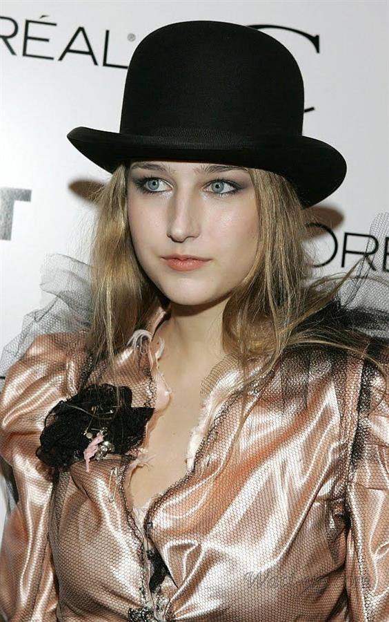 Leelee Sobieski