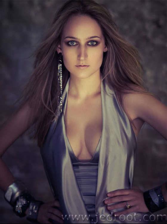 Leelee Sobieski