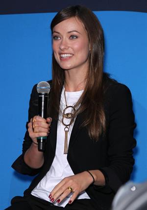 Olivia Wilde at the Blackberry booth at the 2011 CES in Las Vegas n December 7, 2011